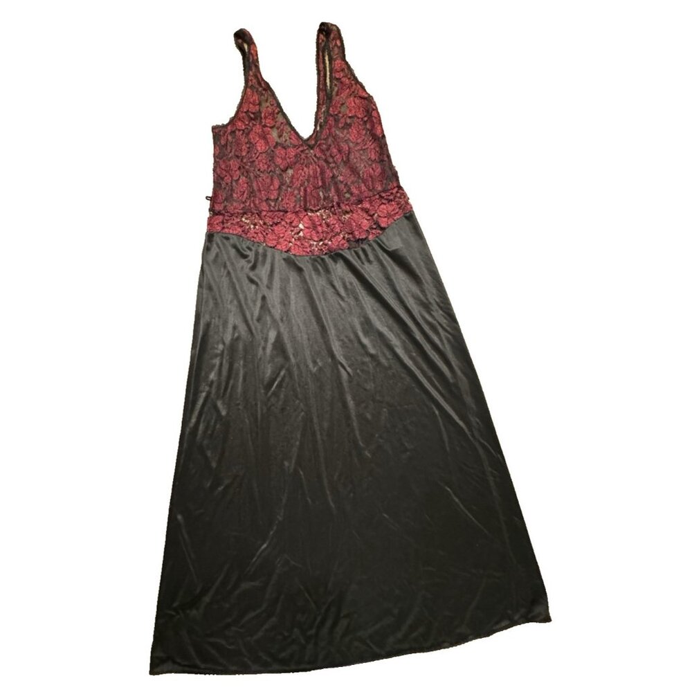 Kayser VTG petites Black Satin Red lace Deep V Plunge Slip Dress Goth  Emo XS